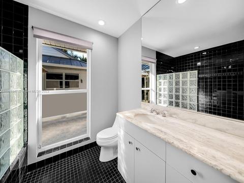 9030 SW 68th Ave, Pinecrest, FL 33156 photo 22