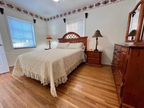 231 W 43rd St, Hialeah, FL 33012 photo 10