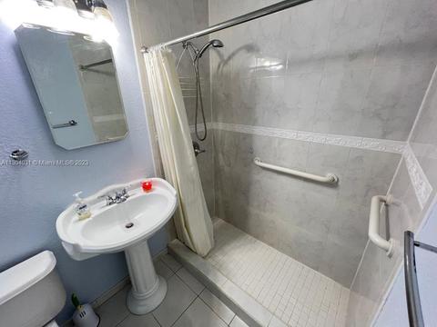 231 W 43rd St, Hialeah, FL 33012 photo 7