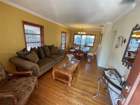 231 W 43rd St, Hialeah, FL 33012 photo 3