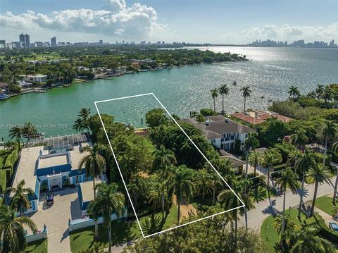 12 La Gorce Cir, Miami Beach, FL 33141
