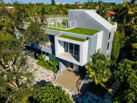425 Harbor Dr, Key Biscayne, FL 33149 photo 2