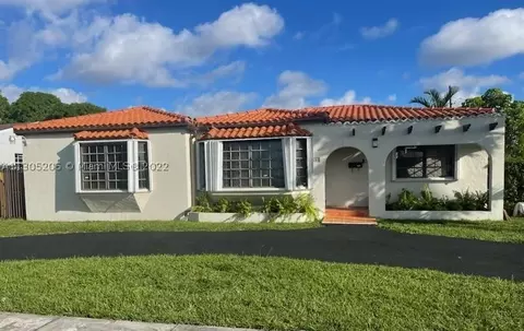 591 SE 5th St, Hialeah, FL 33010 photo 1