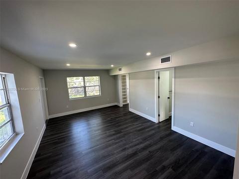 5665 E 2nd Ave, Hialeah, FL 33013 photo 27