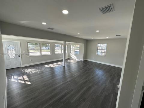 5665 E 2nd Ave, Hialeah, FL 33013 photo 11