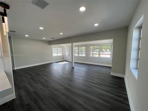 5665 E 2nd Ave, Hialeah, FL 33013 photo 10