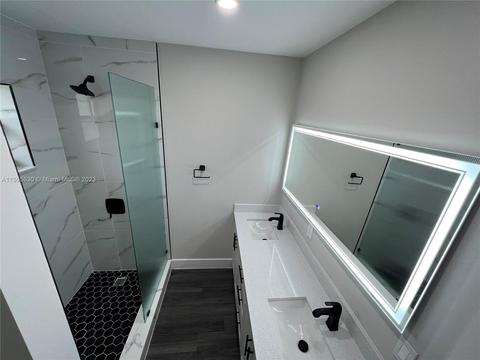 5665 E 2nd Ave, Hialeah, FL 33013 photo 31