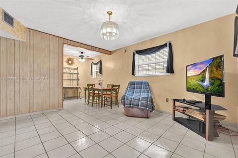 110 E 39th St, Hialeah, FL 33013 photo 18