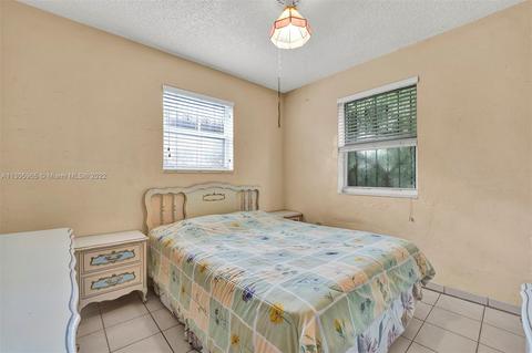 110 E 39th St, Hialeah, FL 33013 photo 12