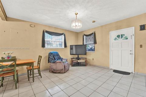 110 E 39th St, Hialeah, FL 33013 photo 16