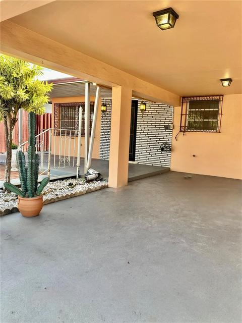 578 E 35th St, Hialeah, FL 33013 photo 7