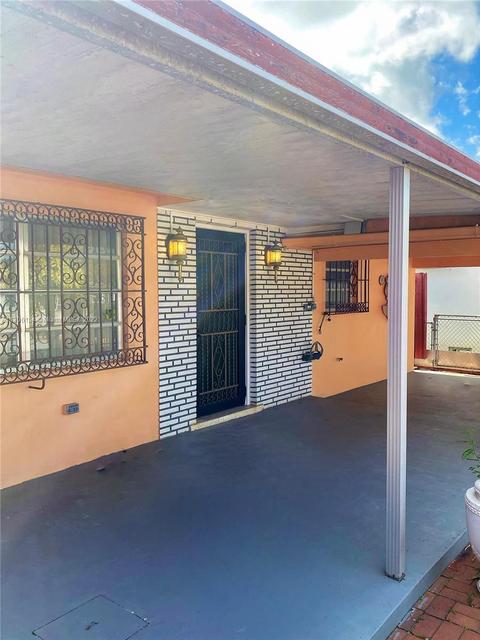 578 E 35th St, Hialeah, FL 33013 photo 3