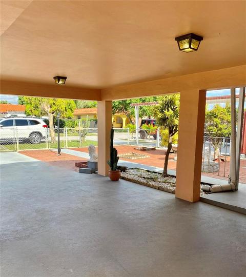 578 E 35th St, Hialeah, FL 33013 photo 6