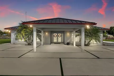 20407 SW 226th St, Miami, FL 33170