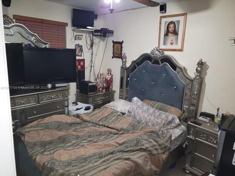 10 E 44th St, Hialeah, FL 33013 photo 9