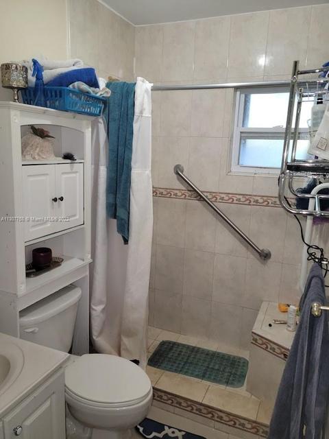 10 E 44th St, Hialeah, FL 33013 photo 8