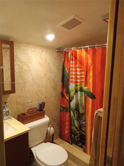 650 NE 1st Pl, Hialeah, FL 33010 photo 36
