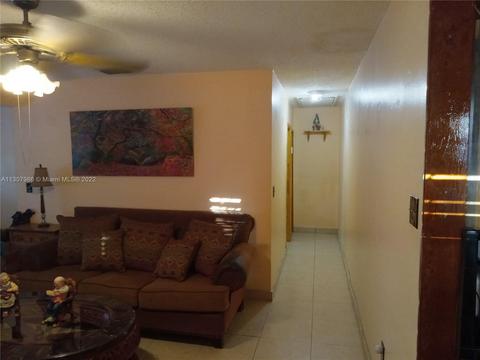 650 NE 1st Pl, Hialeah, FL 33010 photo 27