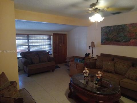650 NE 1st Pl, Hialeah, FL 33010 photo 24