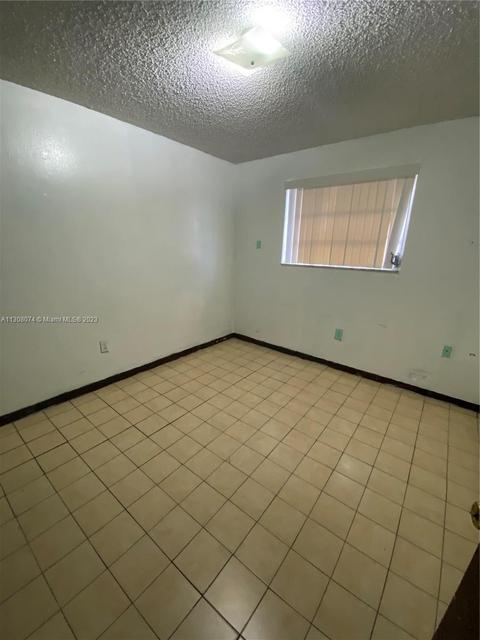 4183 E 8th Ct, Hialeah, FL 33013 photo 17