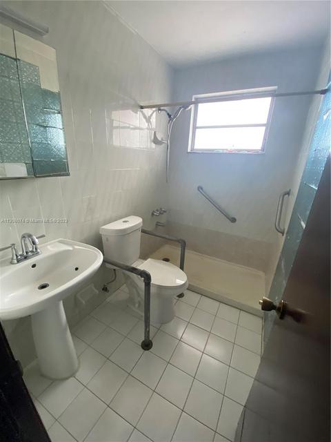 4183 E 8th Ct, Hialeah, FL 33013 photo 7