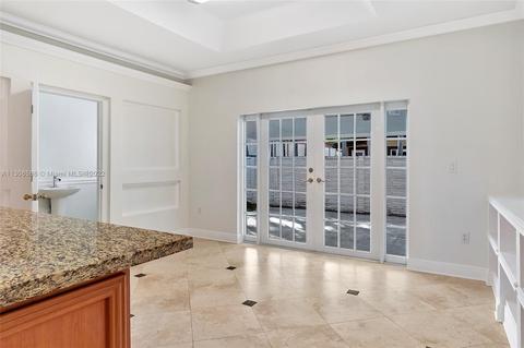 7090 W 5th Ave, Hialeah, FL 33014 photo 16