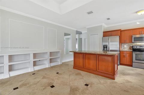 7090 W 5th Ave, Hialeah, FL 33014 photo 23