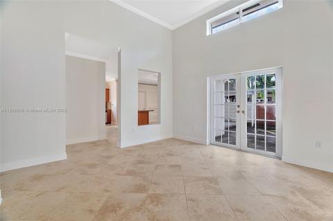 7090 W 5th Ave, Hialeah, FL 33014 photo 10