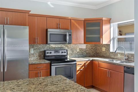 7090 W 5th Ave, Hialeah, FL 33014 photo 19