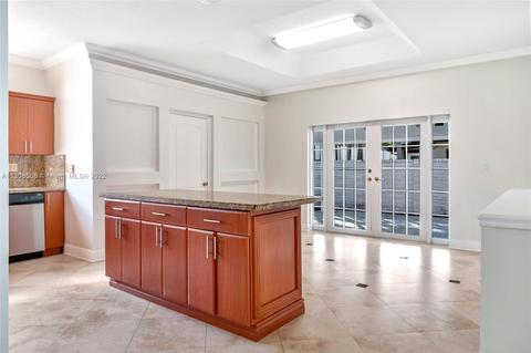 7090 W 5th Ave, Hialeah, FL 33014 photo 15
