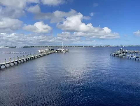 51 SE Seminole St #204, Stuart, FL 34994