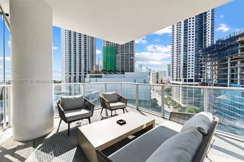 851 NE 1st Ave #912, Miami, FL 33132