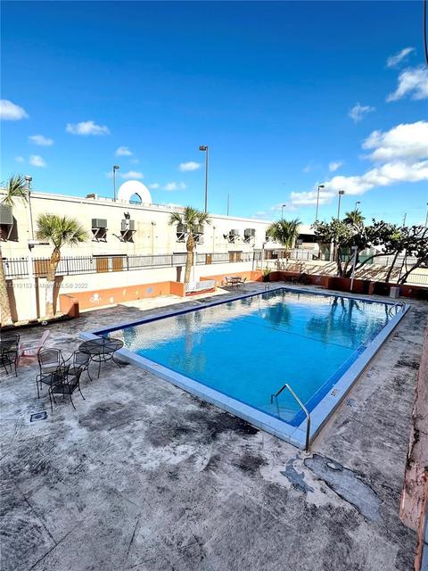1900 W 68th St #B203, Hialeah, FL 33014 photo 13