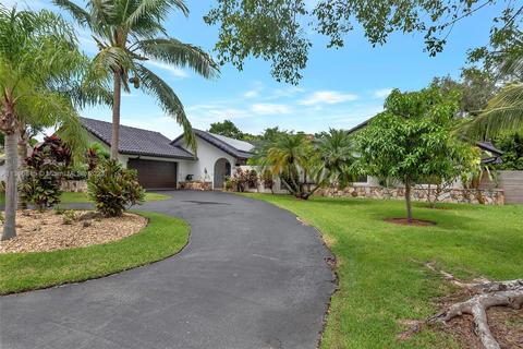7761 SW 180th Ter, Palmetto Bay, FL 33157