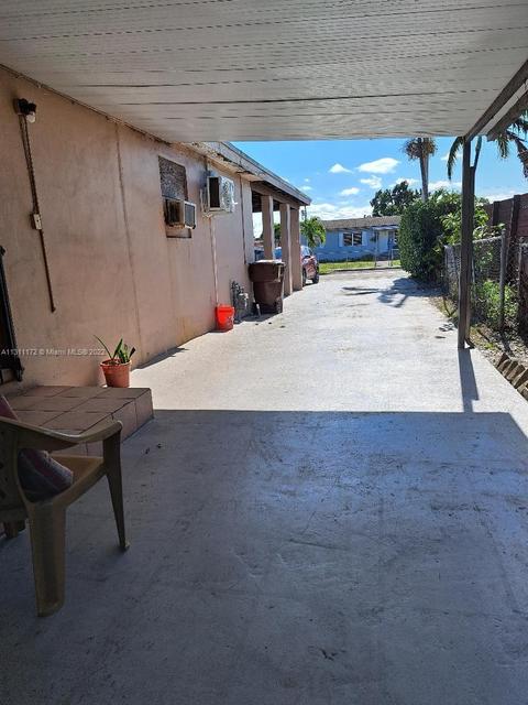 141 E 62nd St, Hialeah, FL 33013 photo 2