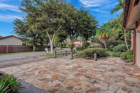 20153 NW 59th Pl, Hialeah, FL 33015 photo 30