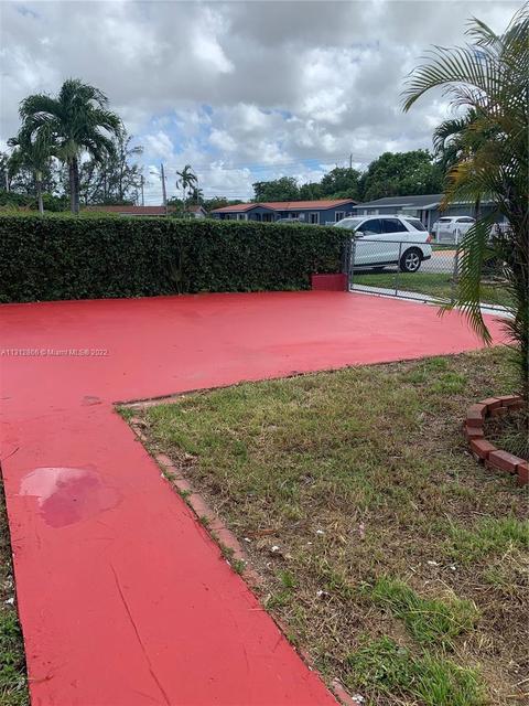 1325 W 5th Ln, Hialeah, FL 33010 photo 2