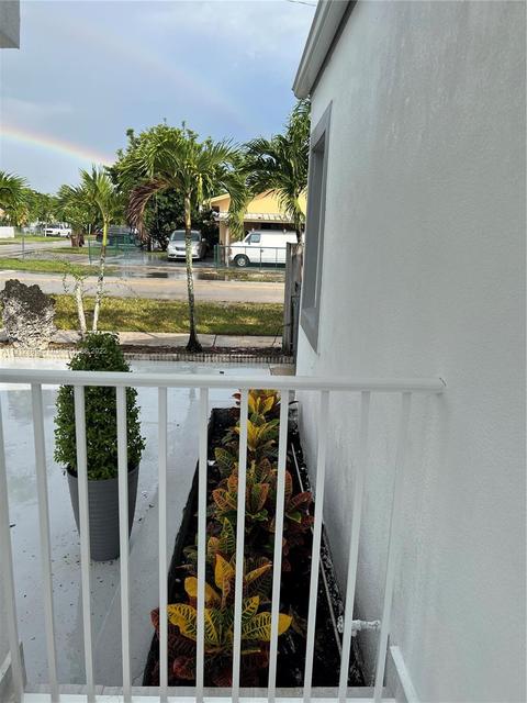 290 E 38th St, Hialeah, FL 33013 photo 5