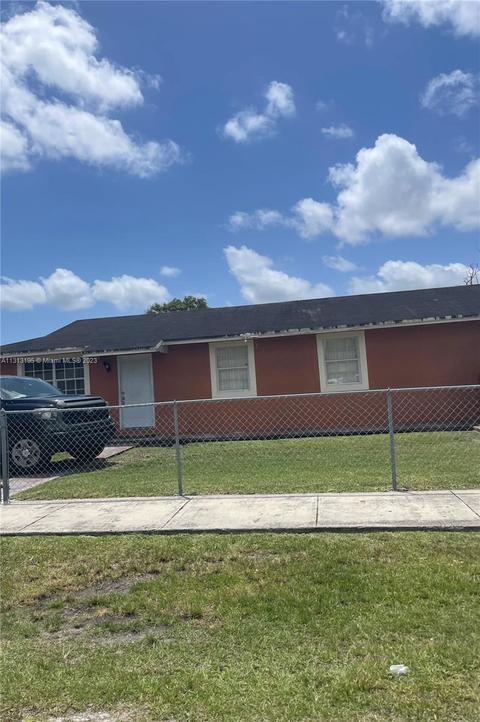 14932 SW 302nd Ter, Homestead, FL 33033