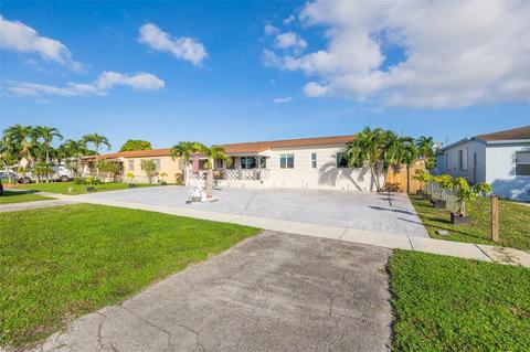 367 W 57th St, Hialeah, FL 33012 photo 1