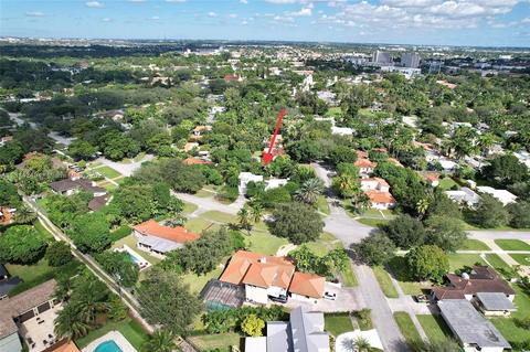 299 Pinecrest Dr, Miami Springs, FL 33166 photo 92