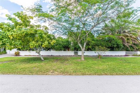 299 Pinecrest Dr, Miami Springs, FL 33166 photo 3