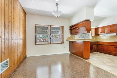 680 NE 50th Ter, Miami, FL 33137 photo 7