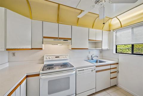5403 SE Miles Grant Rd #113, Stuart, FL 34997 photo 8