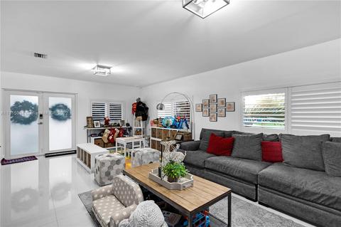 13301 SW 83rd Ct, Pinecrest, FL 33156 photo 6