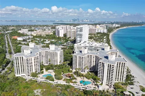 1121 Crandon Blvd #E603, Key Biscayne, FL 33149 photo 1