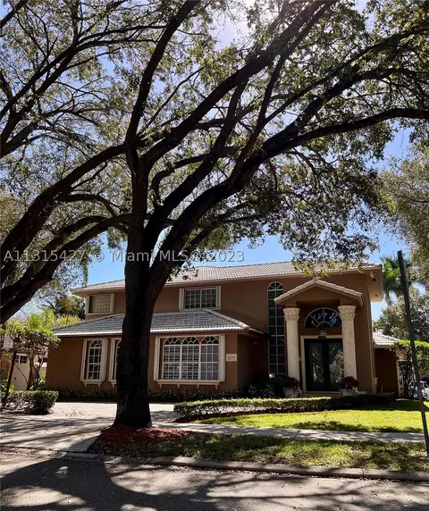 8390 NW 166th Ter, Miami Lakes, FL 33016