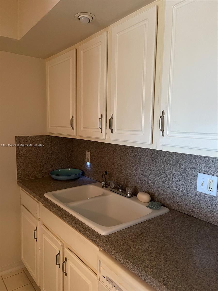  2020 NE 51st Ct #208, Fort Lauderdale, FL 33308 photo 12