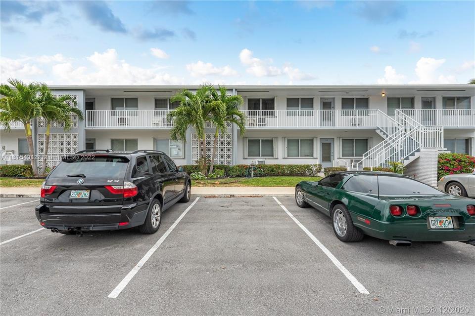  2020 NE 51st Ct #208, Fort Lauderdale, FL 33308 photo 4