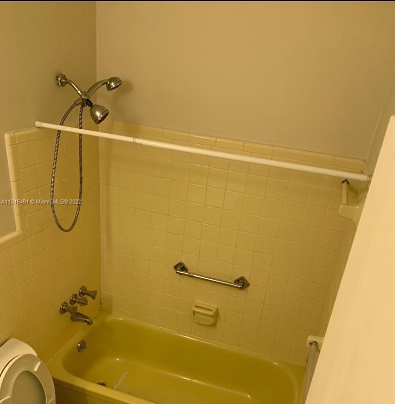  2020 NE 51st Ct #208, Fort Lauderdale, FL 33308 photo 17